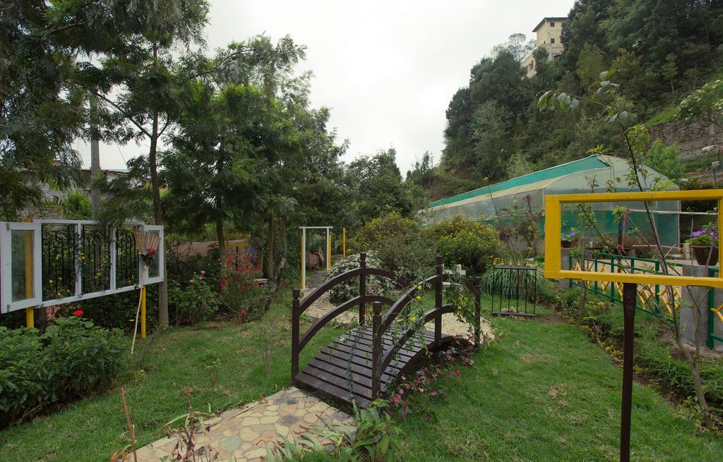 Pine Borough Inn Kodaikanal Exterior foto