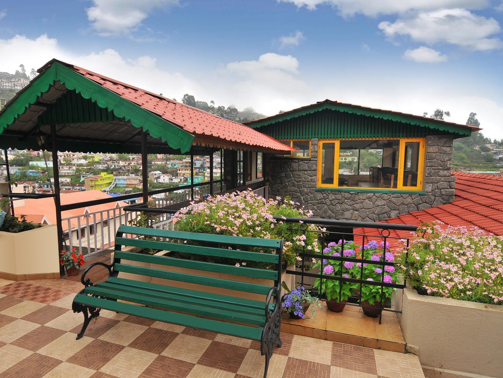 Pine Borough Inn Kodaikanal Exterior foto