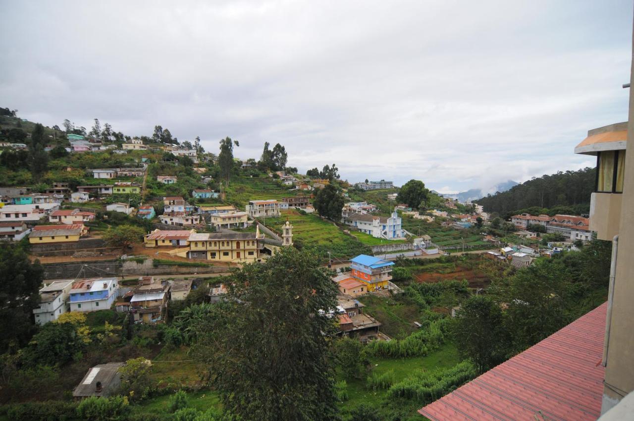 Pine Borough Inn Kodaikanal Exterior foto
